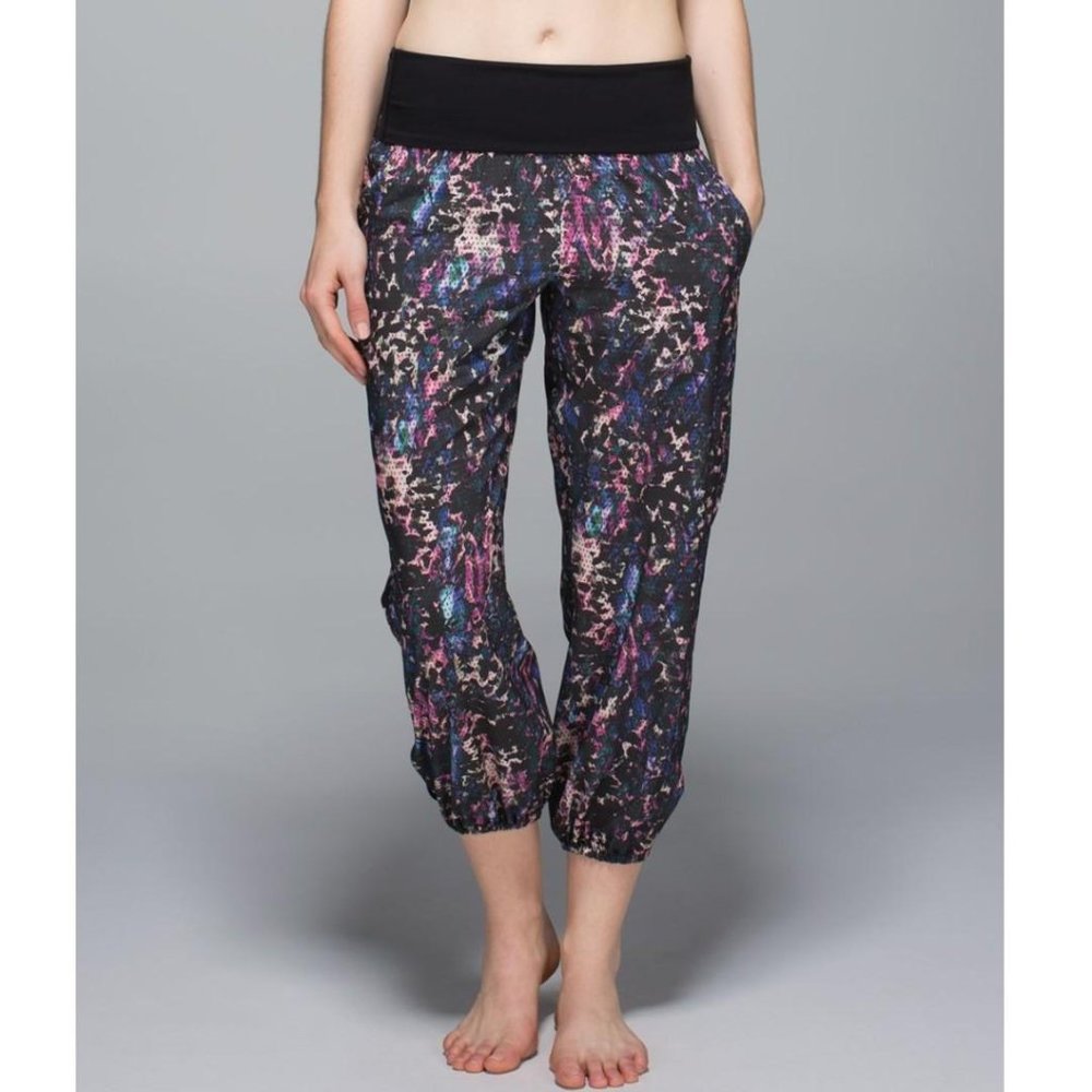 Lululemon “Om Pant” (Multi/Black)
